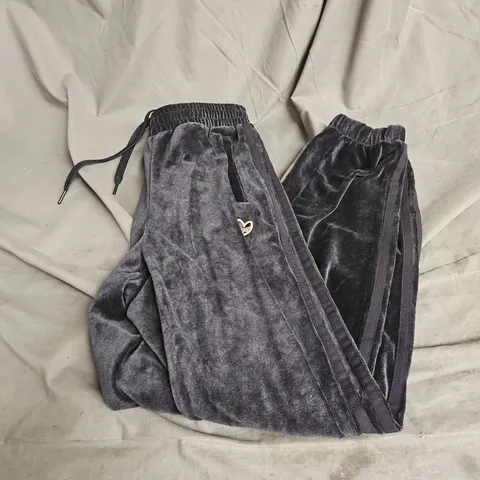 ADIDAS VELOUR JOGGERS IN BLACK SIZE 8