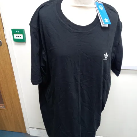 XL BLACK ADIDAS TEE 