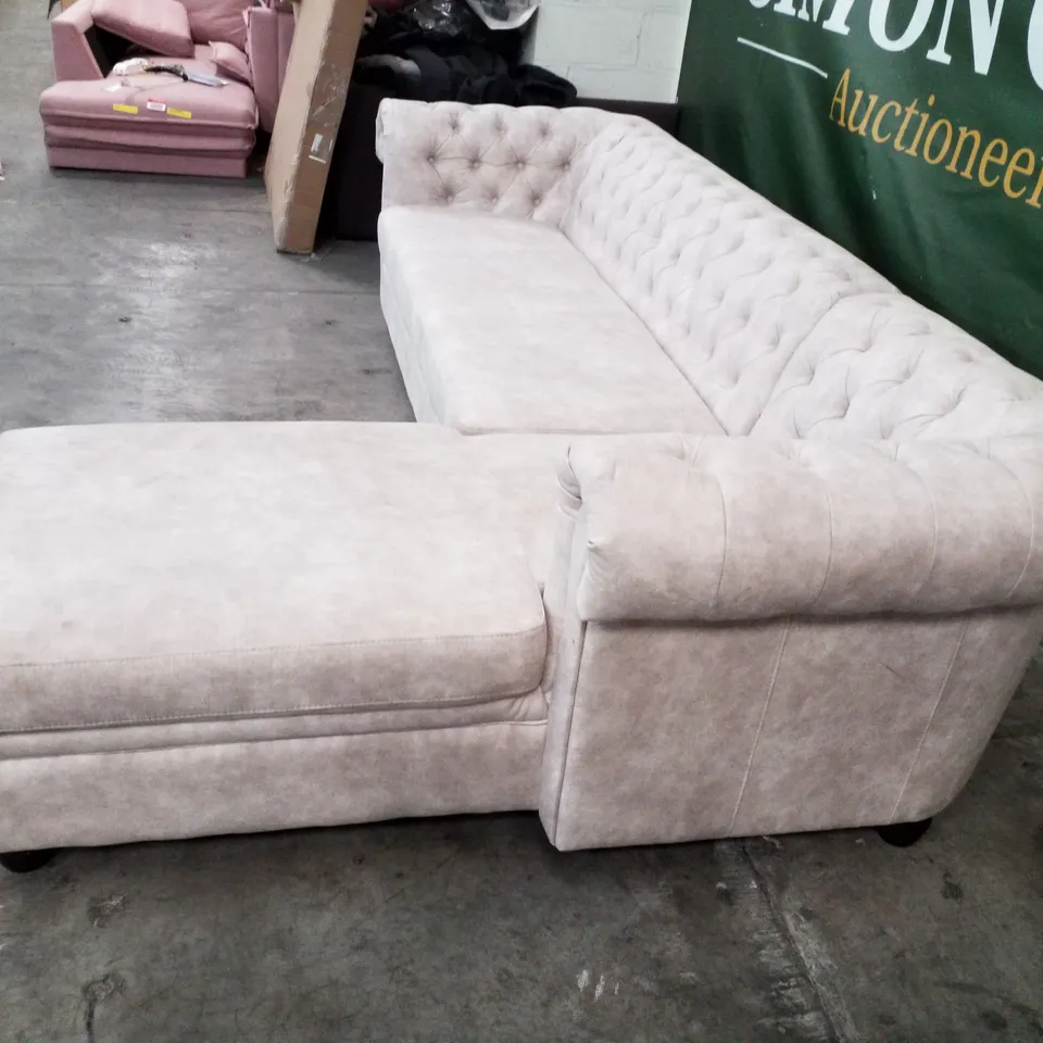 QUALITY DESIGNER 4 SEATER SOFA WITH RHF CHAISE - MARBLE FABRIC 