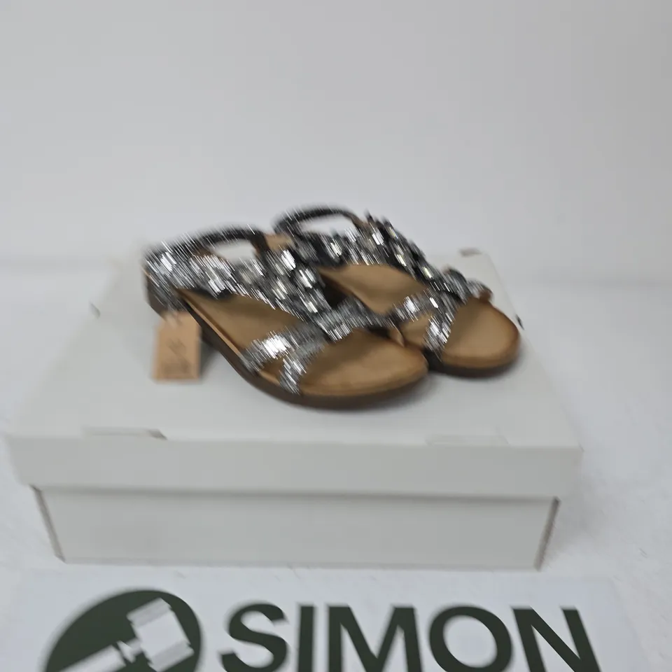 JO & JOE GLITTER STRAP SANDALS – BLACK & SILVER, UK 5