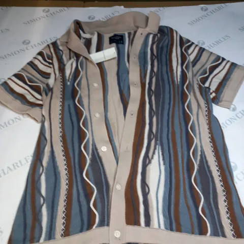 ABERCROMBIE AND FITCH BUTTONED CARDIGAN SIZE M