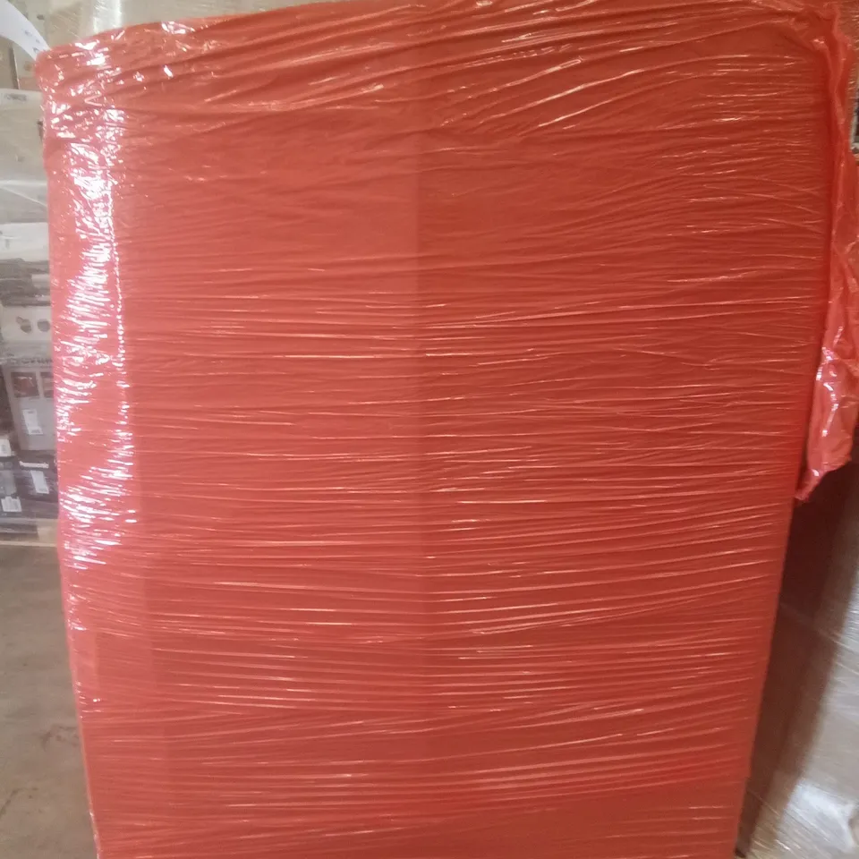 PALLET OF ASSORTED ITEMS INCLUDING BATHROOM MIRRORS, BAR STOOL, BRANDSTON FAN