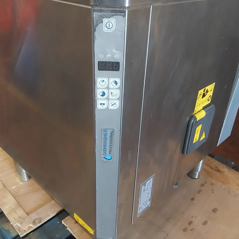 ELECTROLUX PASS THROUGH DISHWASHER NHT 8G