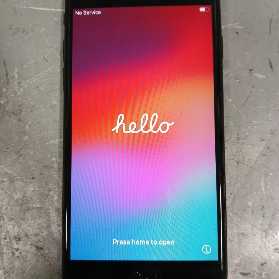 APPLE IPHONE SE SMARTPHONE 