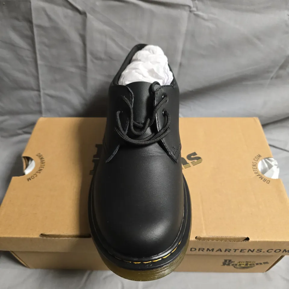 BOXED PAIR DR.MARTENS LACE UP SHOES - UK SIZE 3