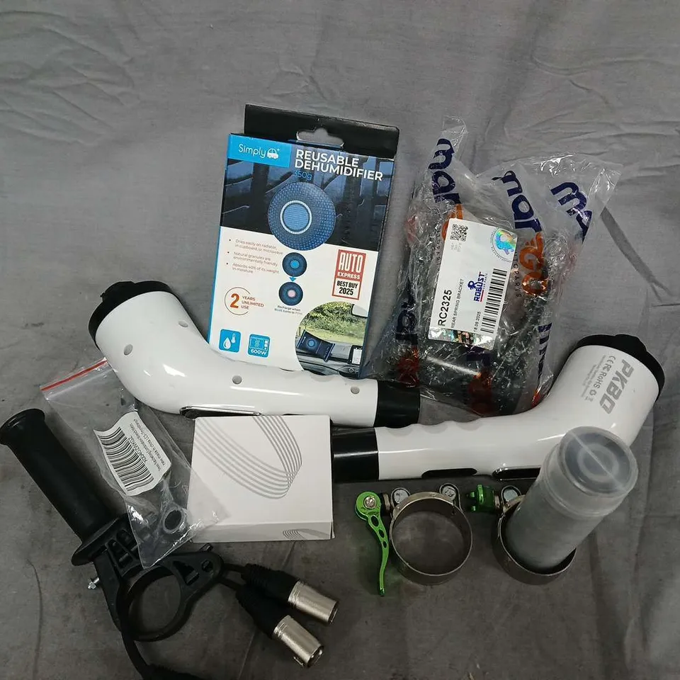 APPROXIMATELY 12 ASSORTED VEHICLE PARTS & ACCESORIES TO INCLUDE REUSABLE DEHUMIDIFIER, REAR SPRING BRACKET, POLISH GUN, ETC