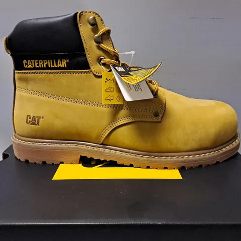 BOX PAIR OF CAT CATERPILLAR POWERPLANT GYW SAFETY BOOT - HONEY - UK 13