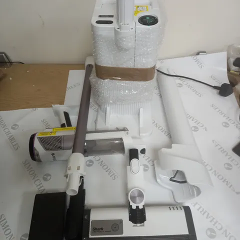 SHARK DETECT PRO 1.3L AUTO EMPTY VACUUM CLEANER IW3510UK