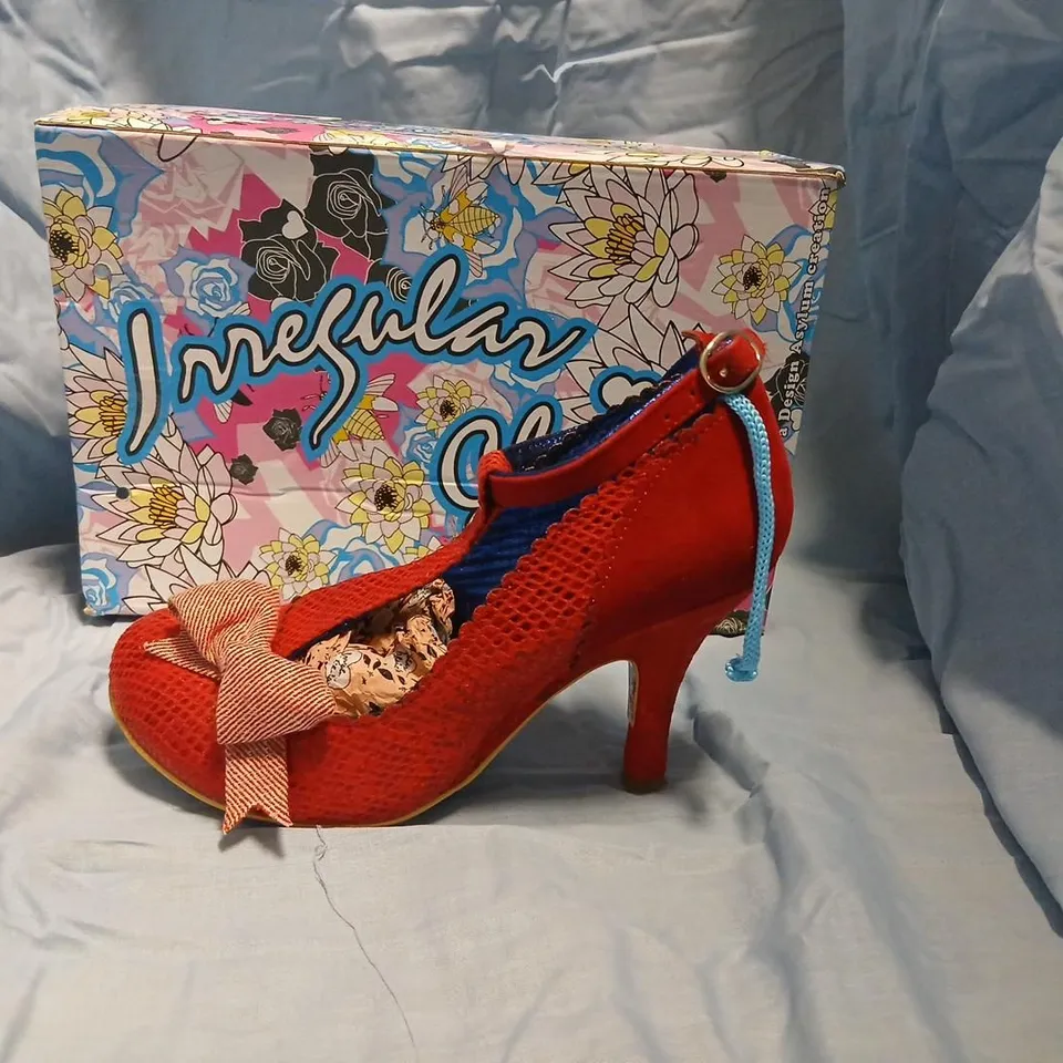 BOXED IRREGULAR CHOICE BLOXY RED MESH HIGH HEELS WITH BOW, UK 8
