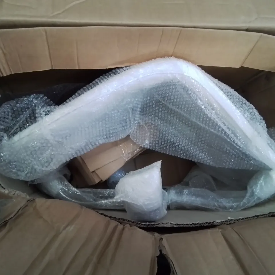 A  BOXED WHITE BUTTON BACK OFFICE SWIVEL CHAIR WITH HEIGHT ADJUSTMENT 