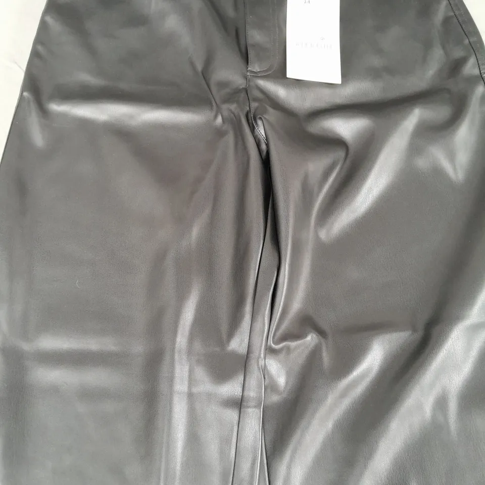 STRADIVARIUS D99 WIDE LOOSE FAUX LEATHER PANTS IN BLACK SIZE 14