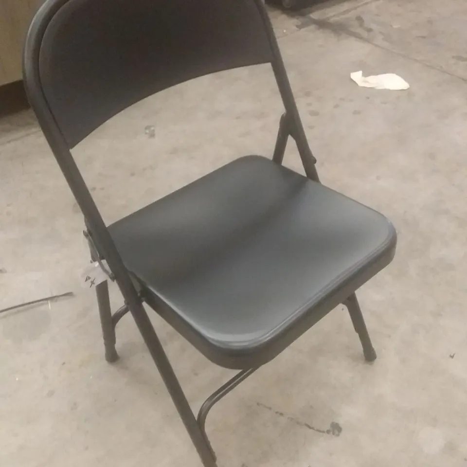 LASANA RETRO METAL FOLDING CHAIR BLACK