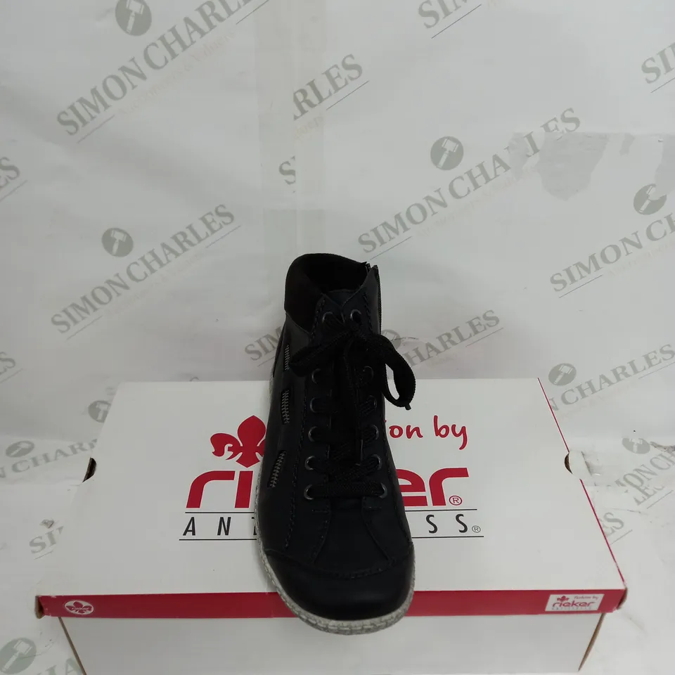 BOXED PAIR OF RIEKER LACE ANKLE BOOTS IN BLACK SIZE 6