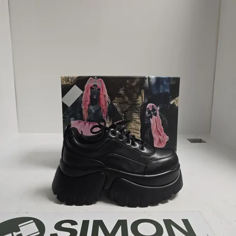 KOI CHRONICLES MONSTER BLACK PLATFORM TRAINER WITH CHUNKY LUG SOLE – UK SIZE 5