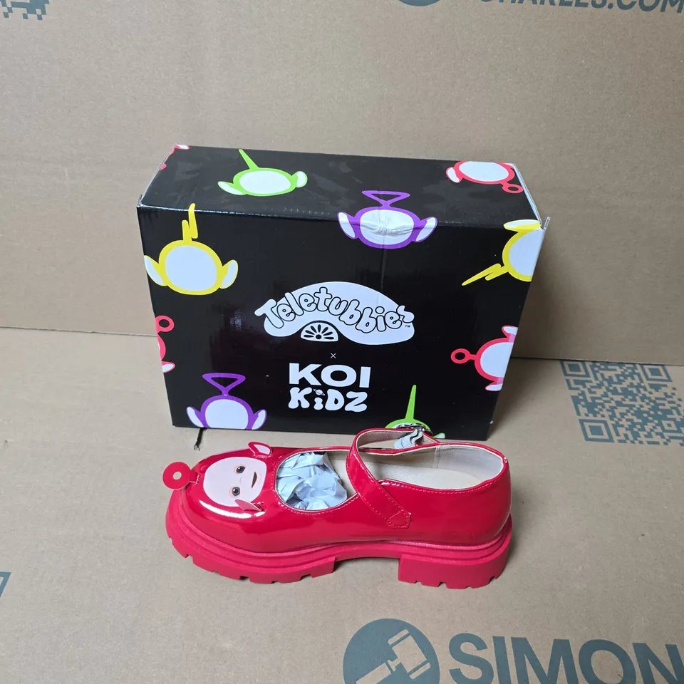 BOXED PAIR OF KOI PO TELETUBBIES KIDZ MARY JANES  - UK KIDS SIZE 2 