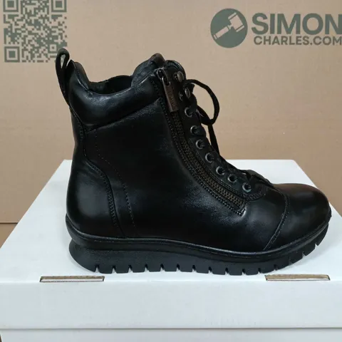 BOXED PAIR OF LOTUS BLACK LEATHER COMBAT BOOTS - UK SIZE 3