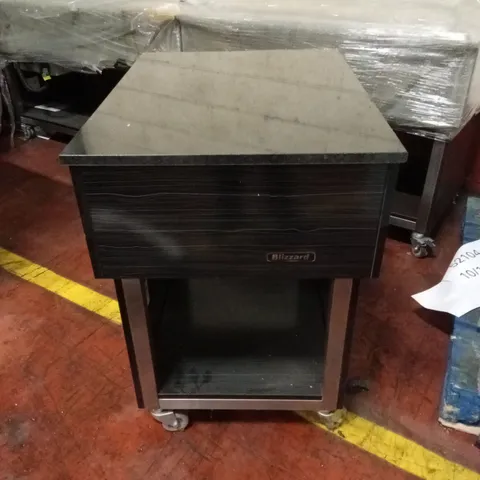 BLIZZARD 600mm WIDE NEUTRAL DISPLAY UNIT