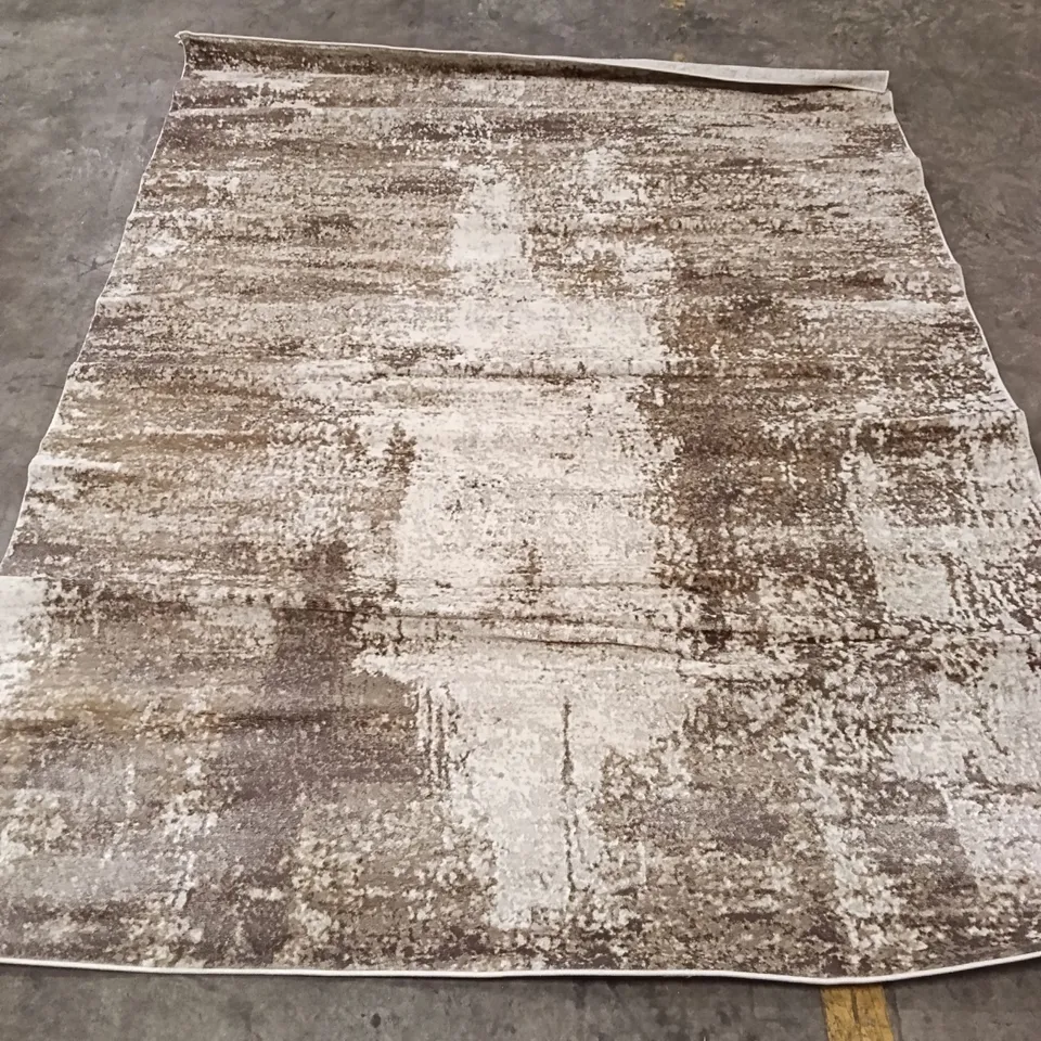 QUALITY DESIGNER AREA RUG - APPROXIMATELY 200X275CM