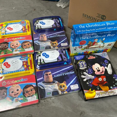 BOX OF ASSORTED ITEMS TO INCLUDE: THE CHRISTMAS BEAR, COCOMELON TOY, LIGHTYEAR TOY