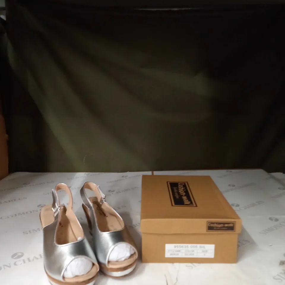 STRAPPD WEDGE SHOE - SILVER