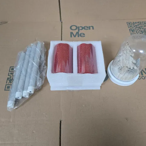 LARGE QUANTITY OF ASSORTED ITEMS TO INCLUDE ELECTRIC CANDLES, RED GLITTER CHRISTMAS CANDLES, SNOW GLOBE , ETC - COLLECTION ONLY