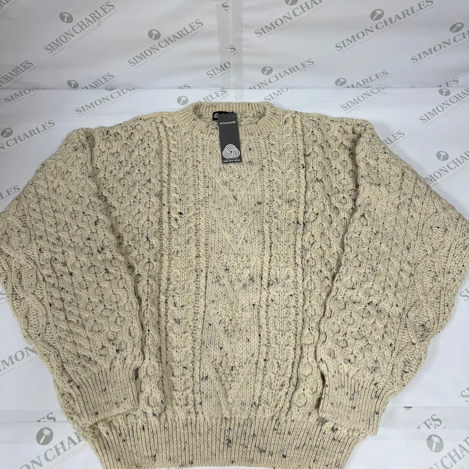 10 AS NEW BAGGED PURE WOOL ROUND NECK CABLE KNIT SWEATSHIRTS IN BEIGE SIZE L