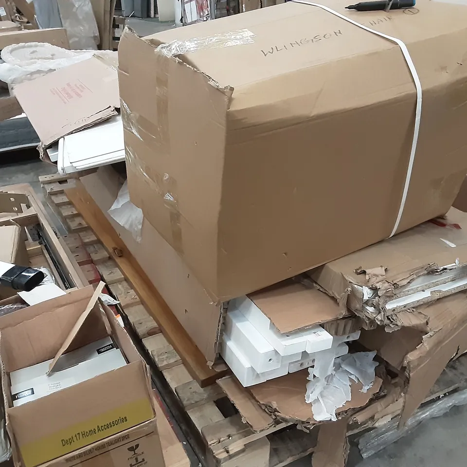 PALLET CONTAINING BOXED FURNITURE INCLUDING A DINING TABLE TOP , WOODEN SLATS , CHAIR, WARDROBE