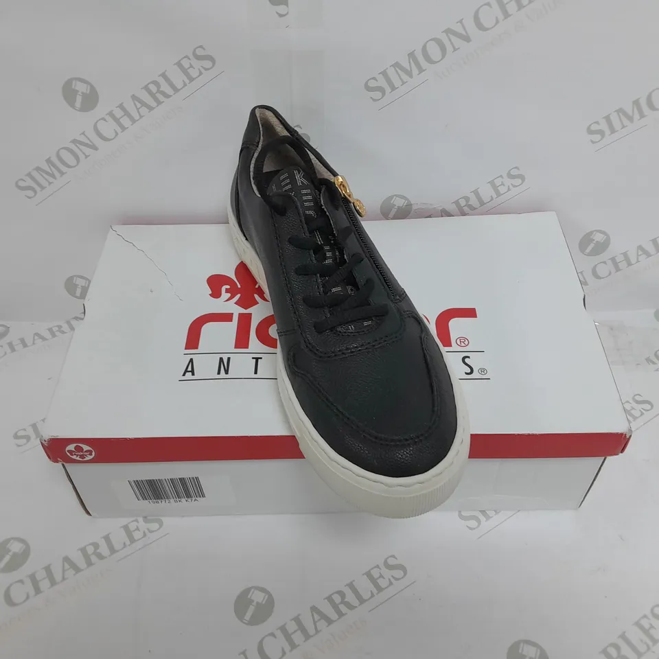 BOXED PAIR OF RIEKER CHUNKY SOLE ZIP TRAINERS IN BLACK SIZE 7.5