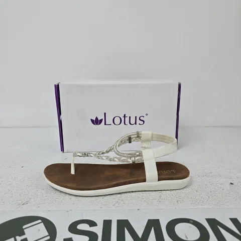 LOTUS WHITE SANDALS ULP406, UK 7