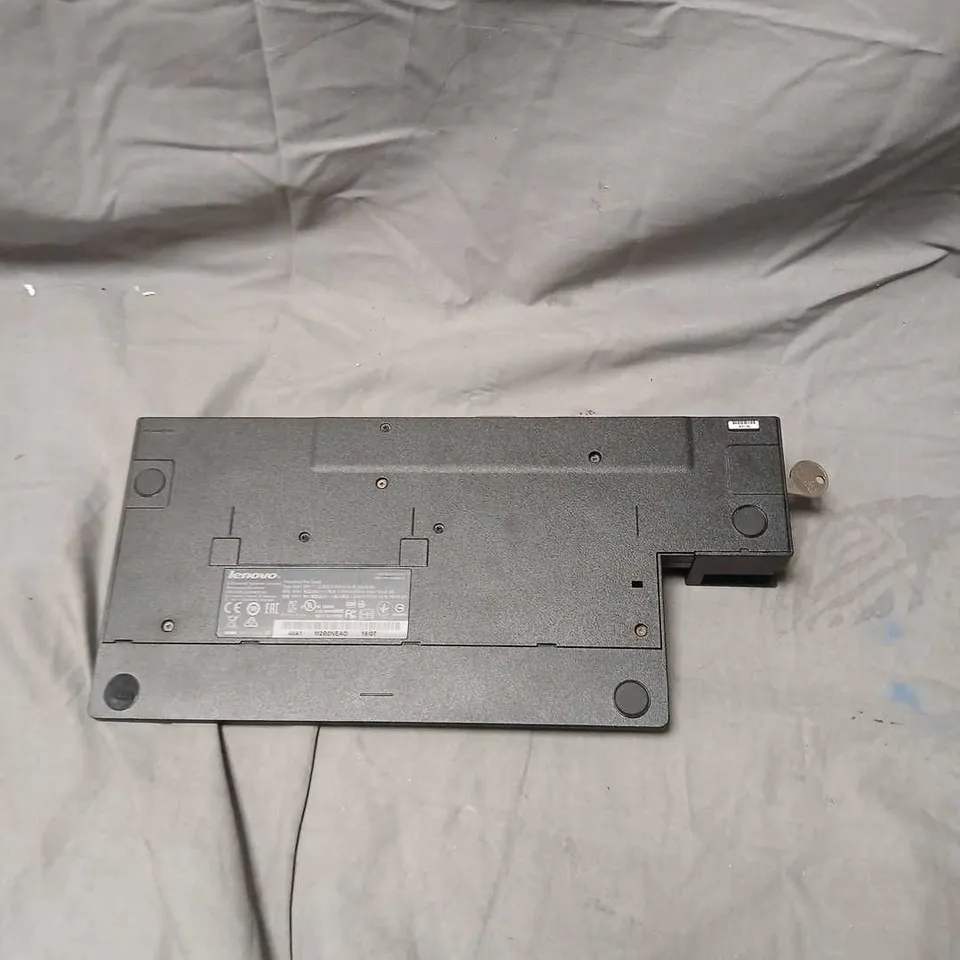 Lenovo ThinkPad pro Docking Station 