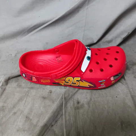 UNBOXED CROCS KIDS' LIGHTNING MCQUEEN RED CLOGS. SIZE M8 W 9