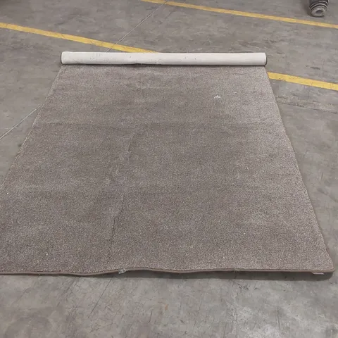 QUALITY DESIGNER ITALIAN MADE AREA RUG - APPROXIMATELY 236 x 135cm