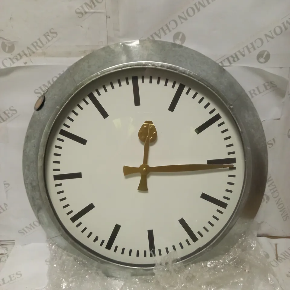 LARGE OUTDOOR GALVANISED STEEL CLOCK - WHITE FACE