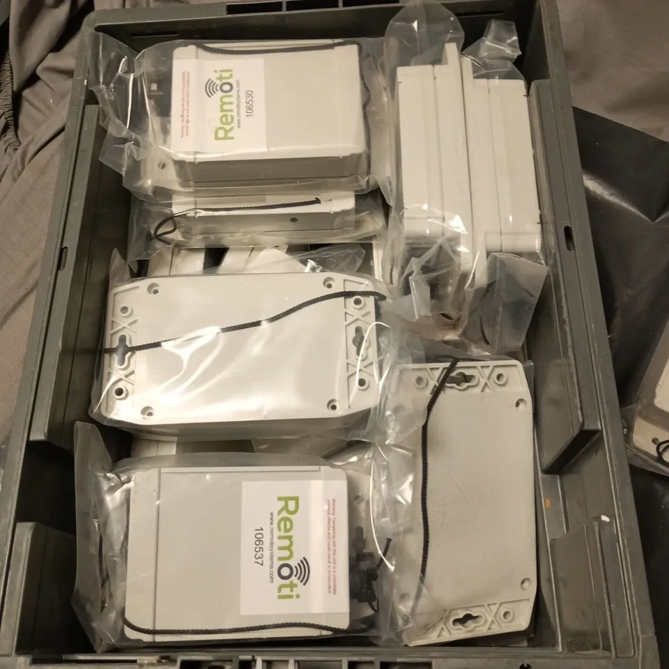 APPROXIMATELY 15 X REMOTI ANIMAL TRAP MONITOR UNIT