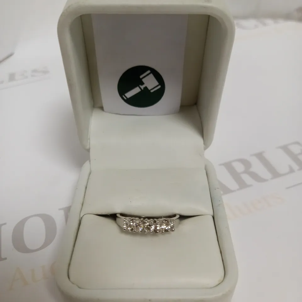DESIGNER 18CT WHITE GOLD FIVE STONE HALF ETERNITY RING SET WITH DIAMONDS WEIGHING +-0.68CT