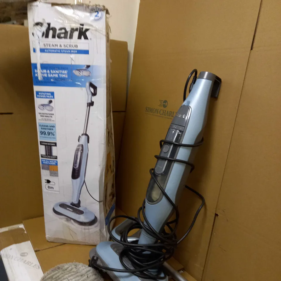 SHARK STEAM & SCRUB AUTOMATIC STEAM MOP