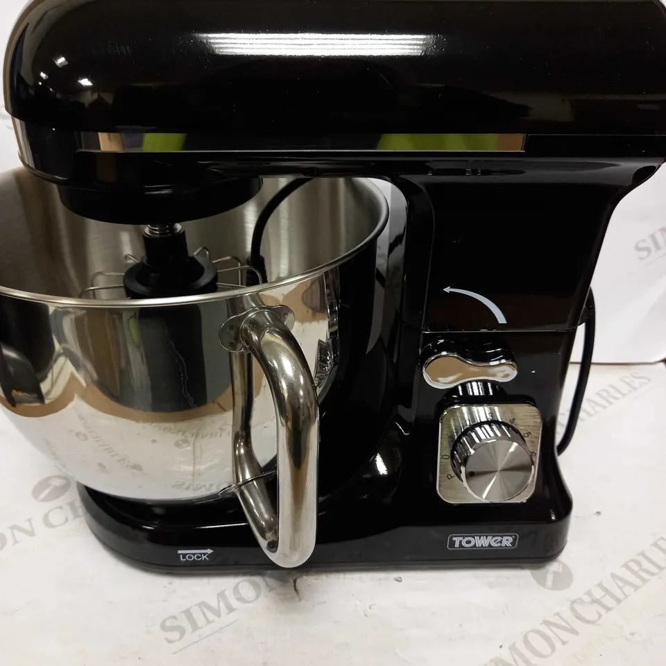 TOWER STAND MIXER 
