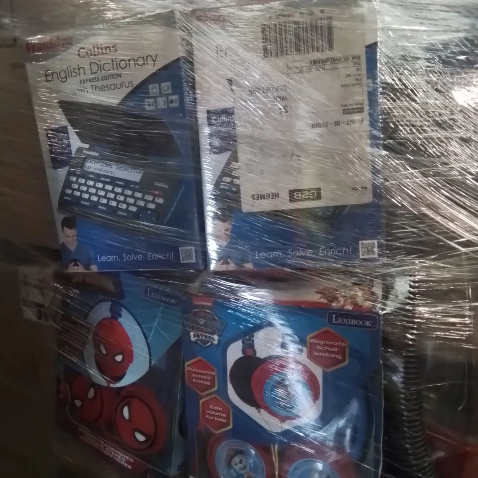 PALLET OF ASSORTED TOYS & GAMES, CHILDREN & ADULT HEADPHONES, BASS CABINET AMPLIFIER, ALARM CLOCK RADIO.