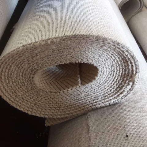 ROLL OF QUALITY LAKELAND WEAVE BUTTERMERE HERD FLAT CARPET APPROXIMATELY 4 x 5.68m