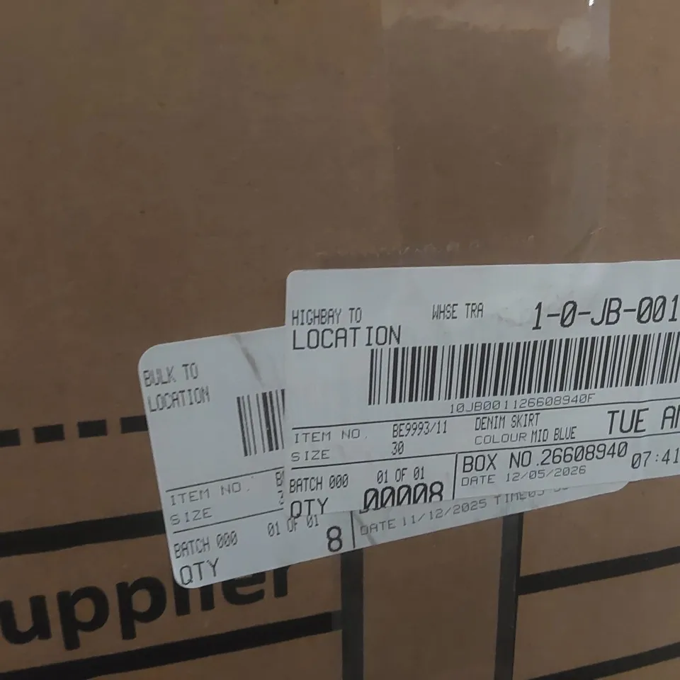 BOX CONTAINING APPROXIMATELY 8x BRAND NEW SIMPLY BE MID BLUE DENIM SKIRTS - SIZE 30