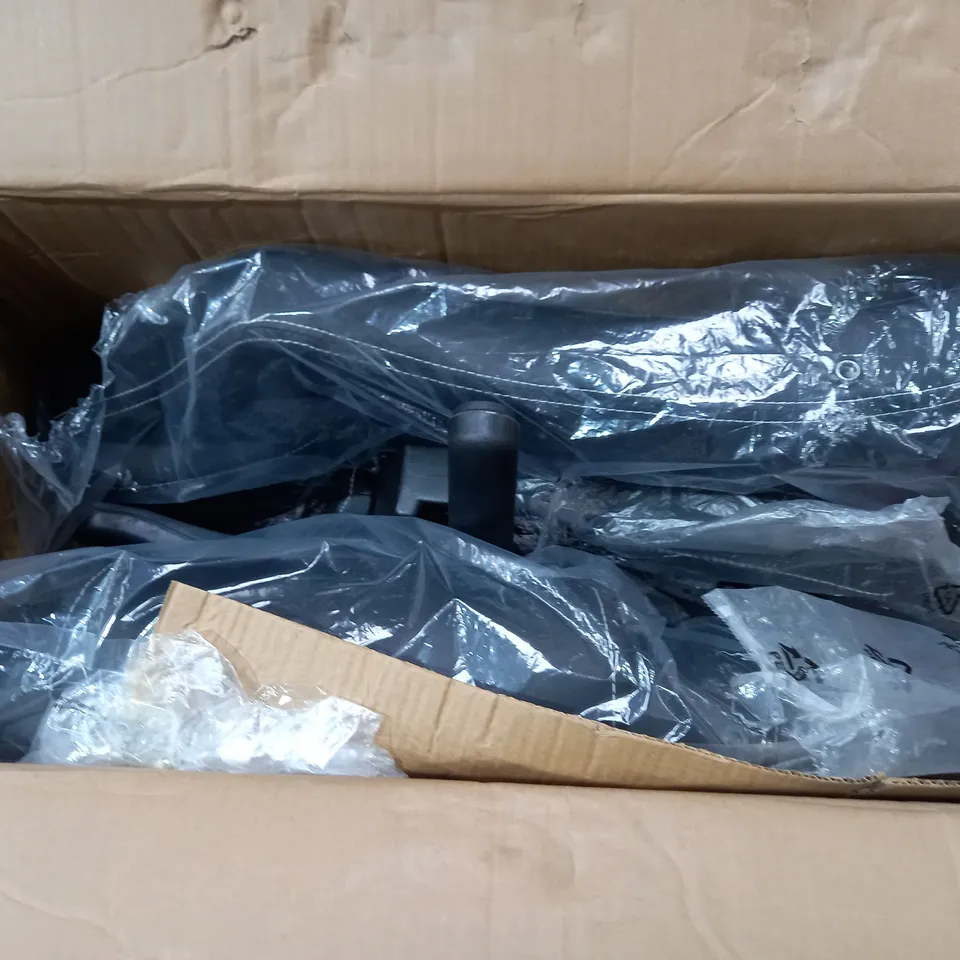 BLACK OFFICE CHAIR (B0C-712VT)