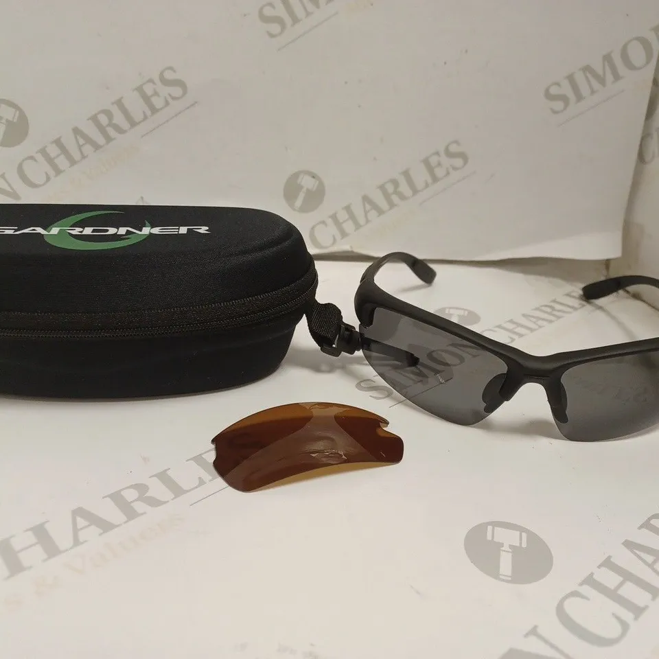 GARDNER DELUXE POLARISED SUNGLASSES