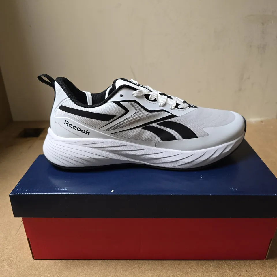 REEBOK VERSE MEN’S RUNNING SHOES – UK 8.5