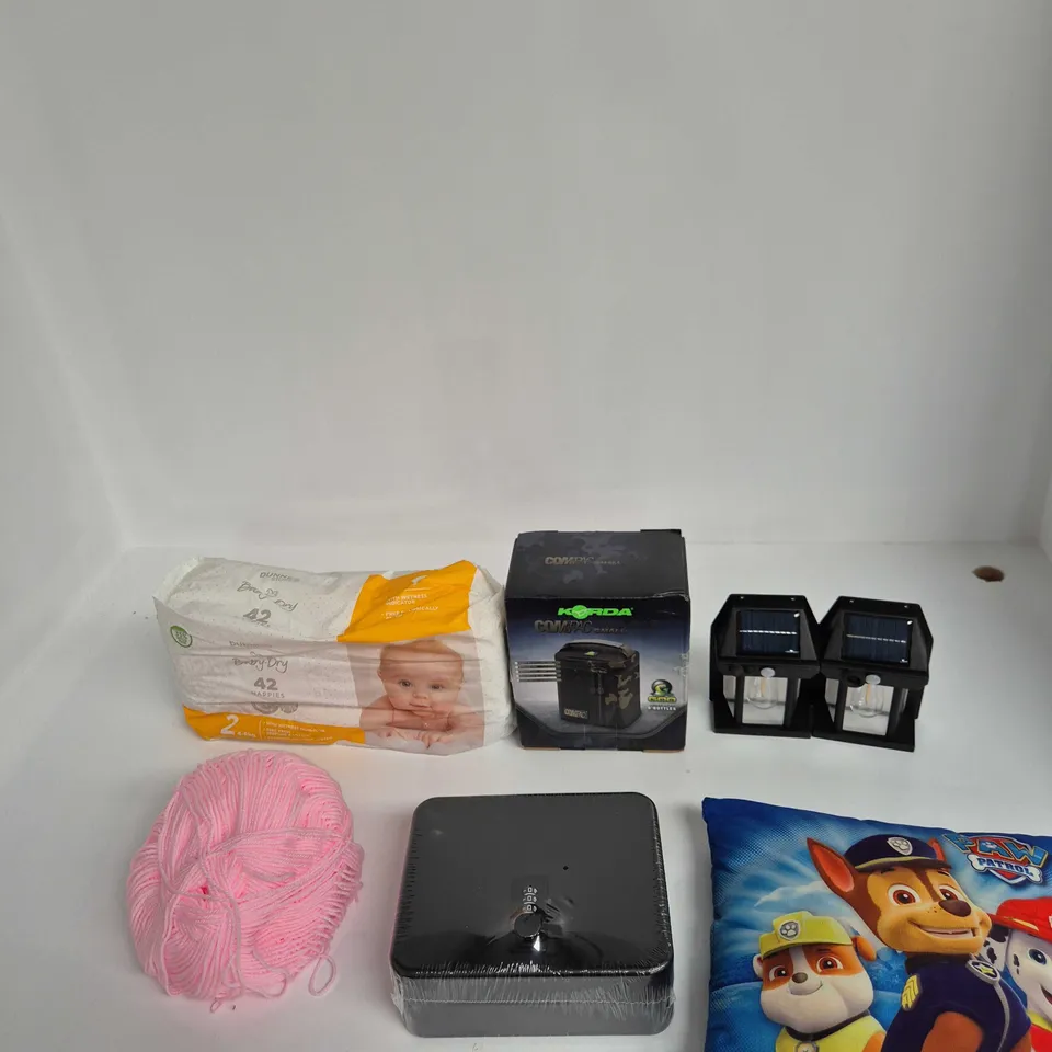 BOX OF APPROXIMATELY 15 ASSORTED ITEMS INCLUDING PAW PATROL CUSHION, KORDA COMPAC GOO BAG SMALL AND DUNNES STORES BABY DRY 42 NAPPIES