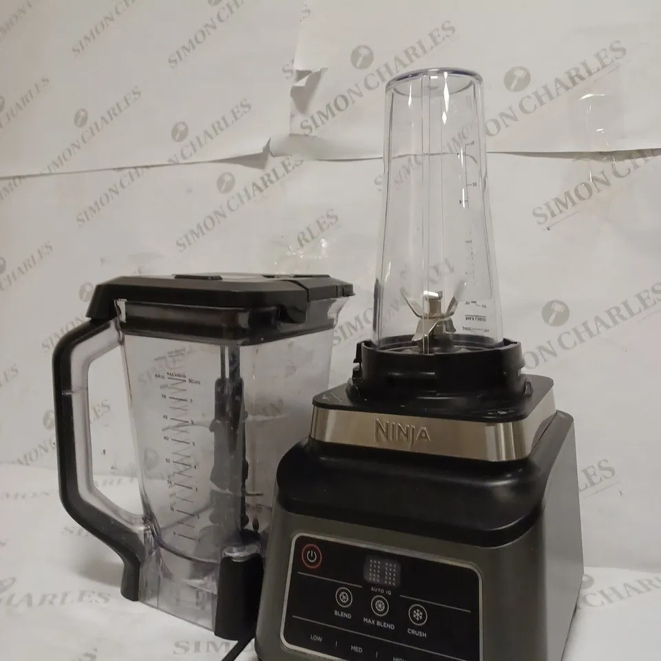 NINJA BLENDER WITH AUTO-IQ (BN750UK) BLACK/SILVER