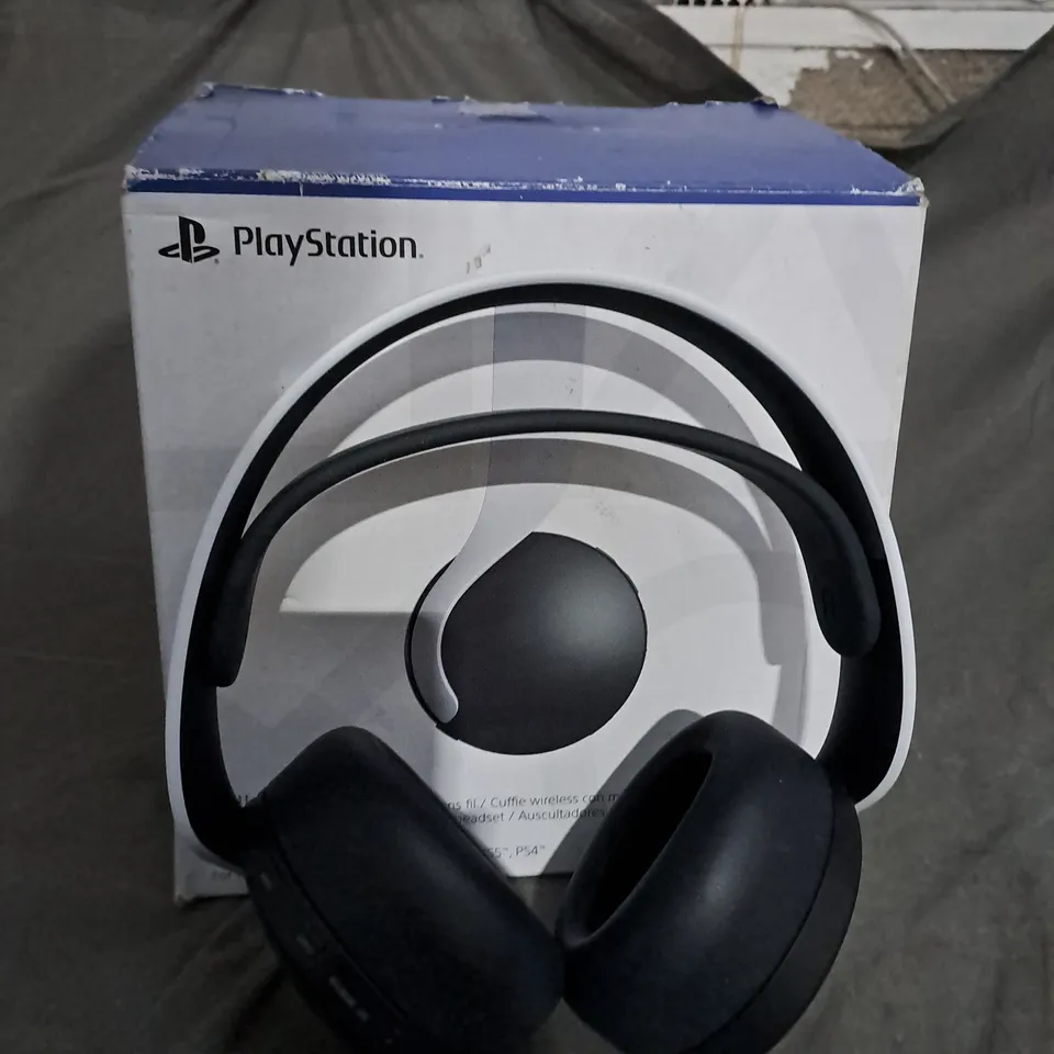 BOXED PLAYSTATION PULSE 3D HEADPHONES 