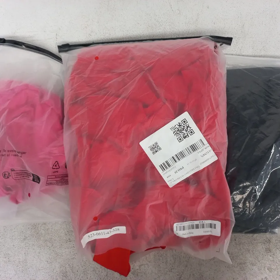 APPROXIMATELY 20 ASSORTED CLOTHING AND FASHION PRODUCTS IN VARIOUS STYLES AND SIZES - COLLECTION ONLY