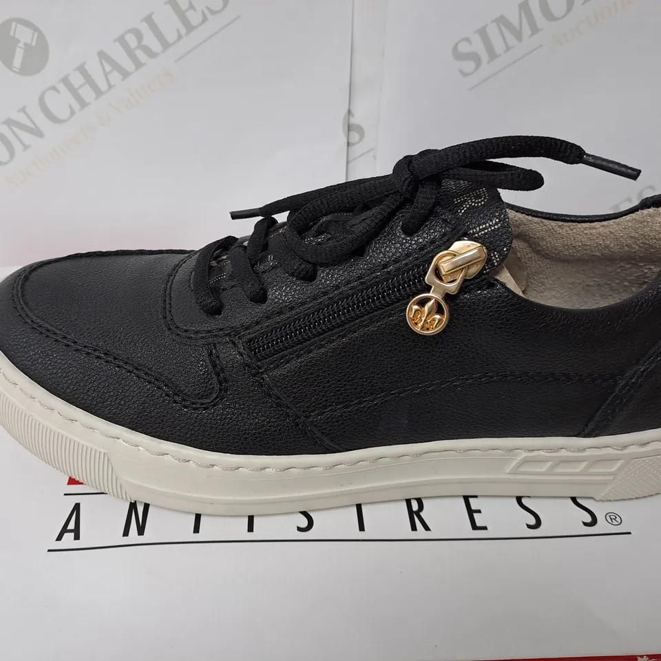 BOXED PAIR OF RIEKER CHUNKY SOLE ZIP TRAINERS IN BLACK SIZE 6