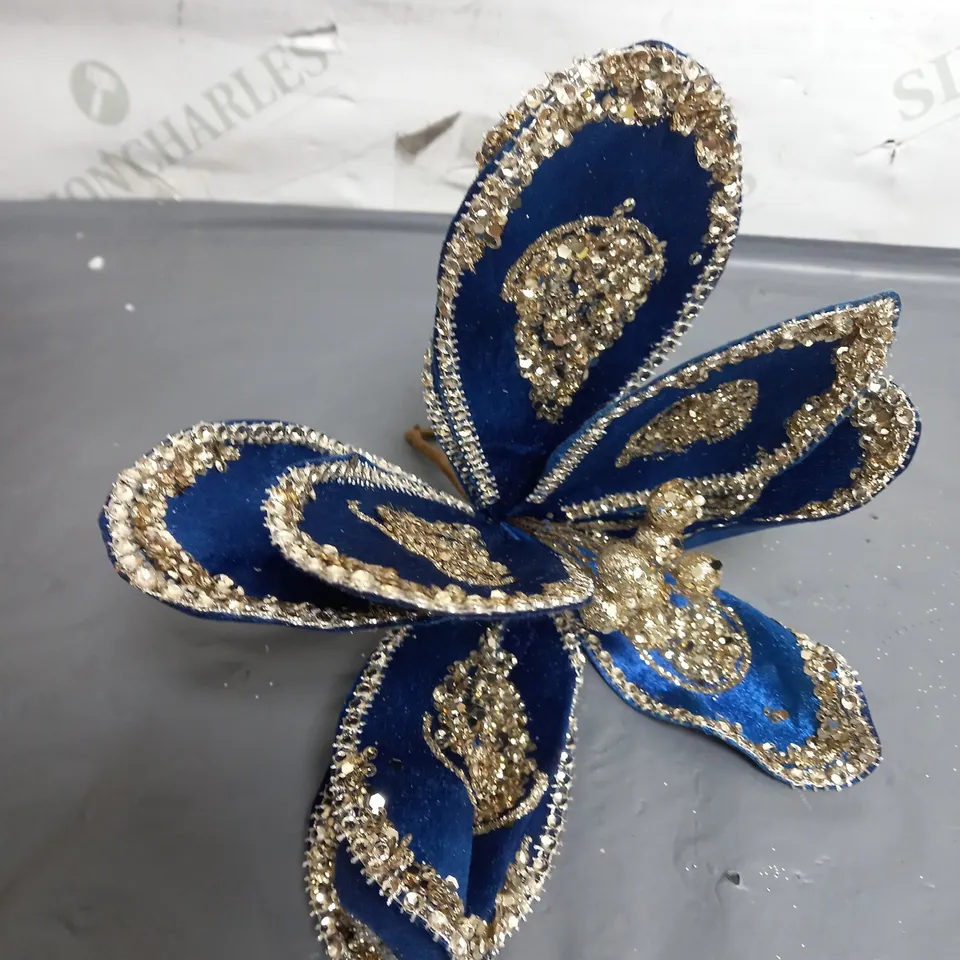 ALISON CORK SET OF 3 VINTAGE STYLE CLIP ON FLOWERS