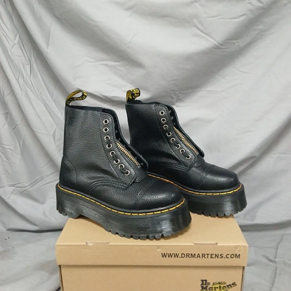 DR. MARTENS BLACK LEATHER COMBAT BOOTS WITH ZIP – 8 EYELETS, PLATFORM SOLE - SIZE 6
